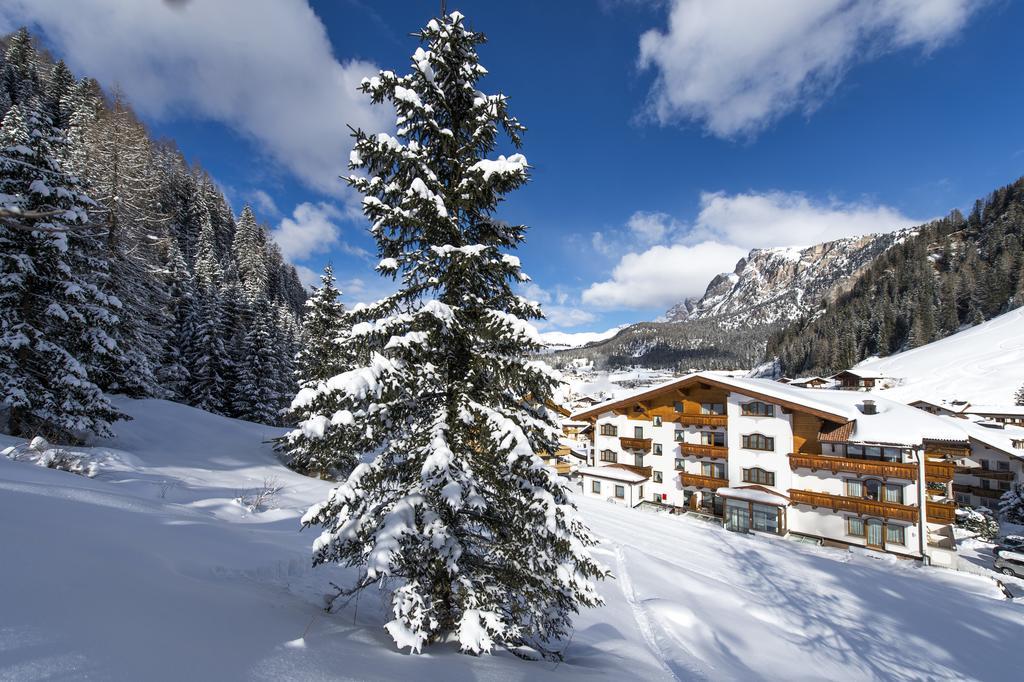 Hotel Savoy Wolkenstein in Gröden Exterior foto